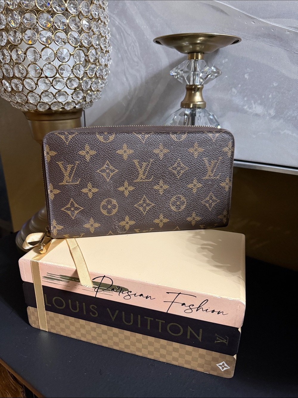 Louis Vuitton Zippy Organizer Wallet
